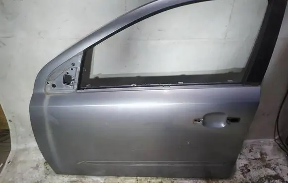 Opel Astra H Front door pilkos