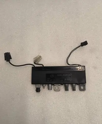 BMW 5 E39 Antenna control unit 65258352774
