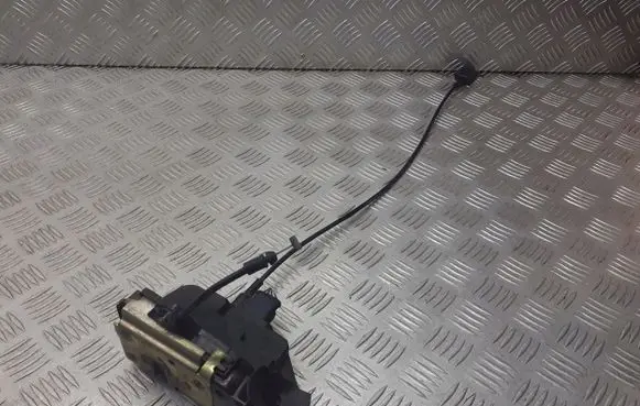 Renault Scenic II - Grand scenic II Front door lock