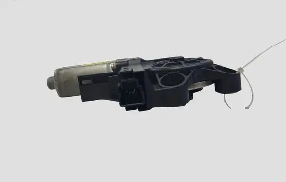 Volvo V70 Front door window regulator motor 970714101 080313 1174077A