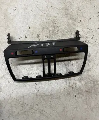 BMW X5 E70 Rear air vent grill S04305