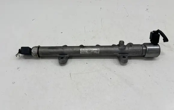 Mercedes-Benz SLC R172 Fuel main line pipe A6510700700