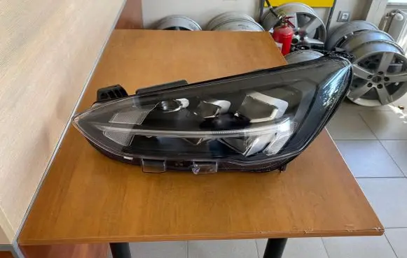 Ford Focus Headlight/headlamp MX7B-13E015-EB