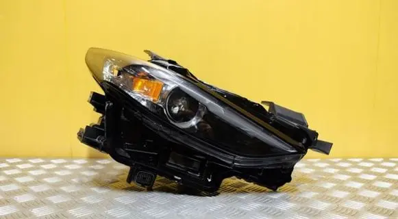 Mazda 3 Headlight/headlamp BCJH-51030 2127