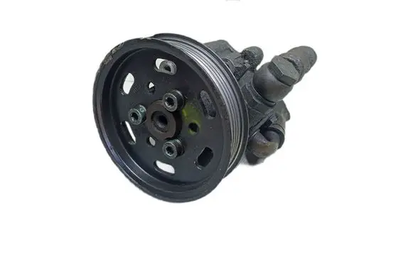 Volkswagen Golf IV Power steering pump 1J0422154AES