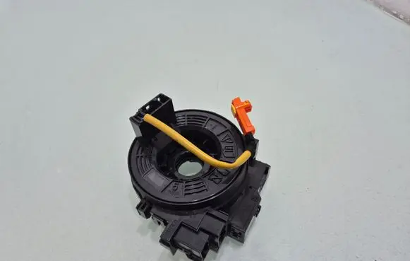 Toyota RAV 4 (XA40) Airbag slip ring squib (SRS ring) 8924512040