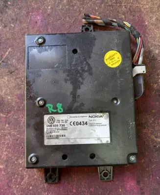 Volkswagen PASSAT B6 Bluetooth control unit module 1K8035730