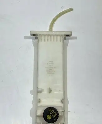 Volkswagen Multivan T7 Coolant expansion tank/reservoir 