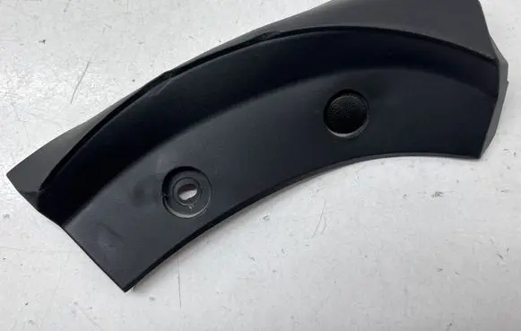 Rear/tail light trim molding