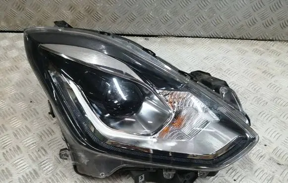Suzuki Swift III Headlight/headlamp