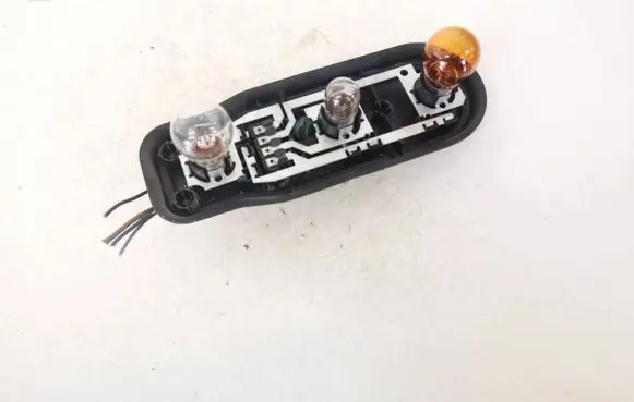 BMW 5 E39 Tail light bulb cover holder 2496339