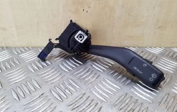 Volkswagen Touran I Wiper control stalk 1K0953519A