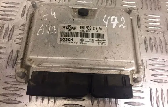 Volkswagen PASSAT B5.5 Engine control unit/module 038906019EA 472