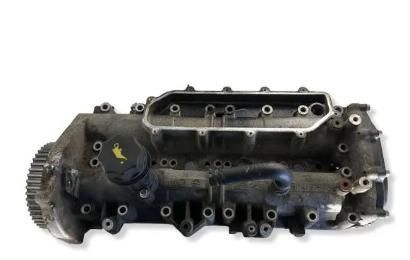 Iveco Daily 6th gen Rocker cam cover 504167975