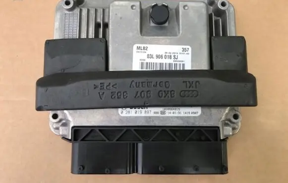 Audi A5 Sportback 8TA Engine control unit/module 03L906018SJ