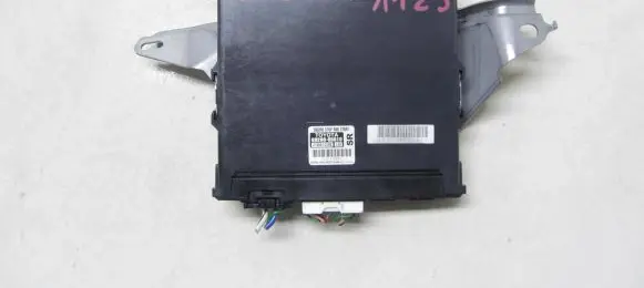 Toyota Avensis T270 Other control units/modules 89260-05010