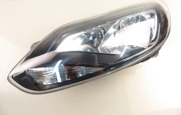 Ford Focus Headlight/headlamp BM5113W030RB