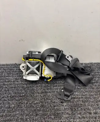 BMW 5 G30 G31 Front seatbelt 34177030