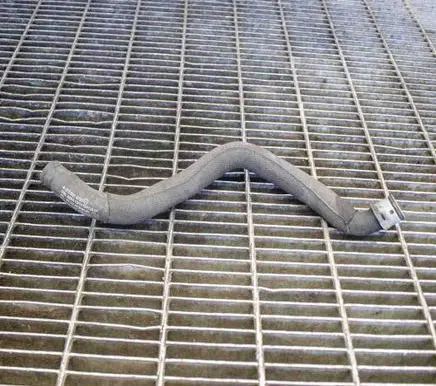 Mercedes-Benz E W212 Engine coolant pipe/hose A2125015782