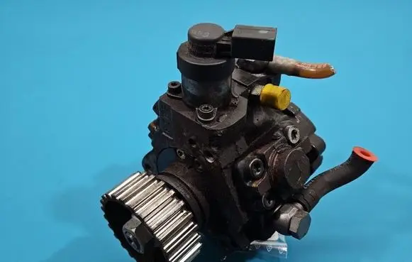 Audi A5 8T 8F Fuel injection high pressure pump 0445010171 IMPRK1539473