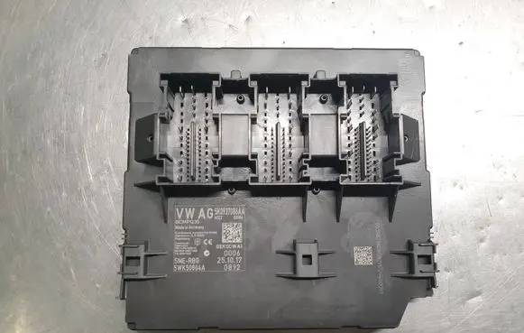 Volkswagen Caddy Comfort/convenience module 5K0937086AA