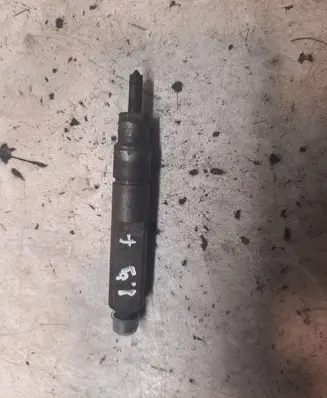 Renault Scenic I Fuel injector 58P147