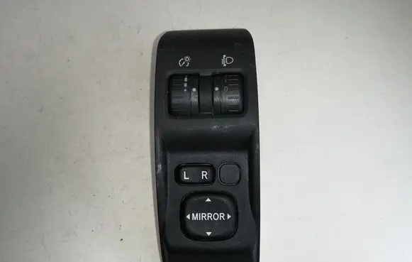 Subaru Forester SH Wing mirror switch 83002FG000