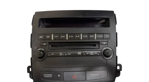 Radio/GPS head unit trim