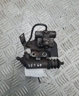 Toyota Corolla Verso E121 Clutch slave cylinder 