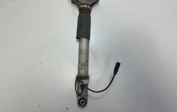 BMW M4 F82 F83 Rear shock absorber/damper 8008629