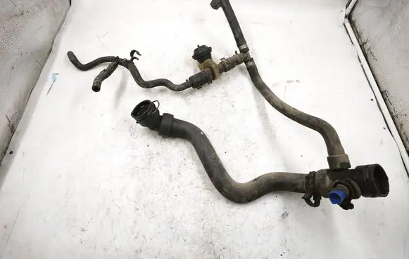 Audi A4 S4 B5 8D Engine coolant pipe/hose 8D0121049H