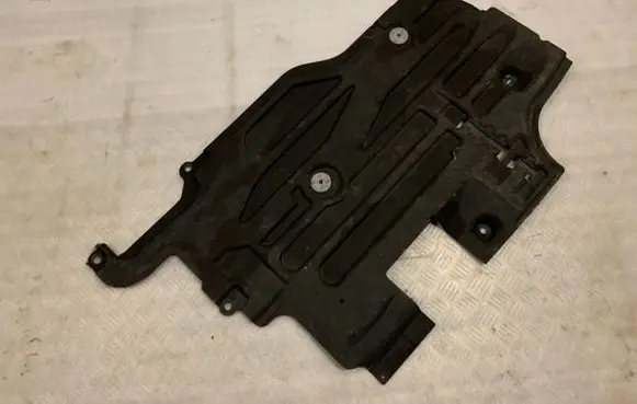 Engine splash shield/under tray