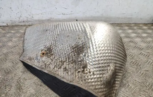 BMW 7 F01 F02 F03 F04 Heat shield in engine bay 7185214