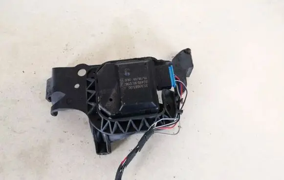 Volkswagen Fox Air flap motor/actuator 309368300