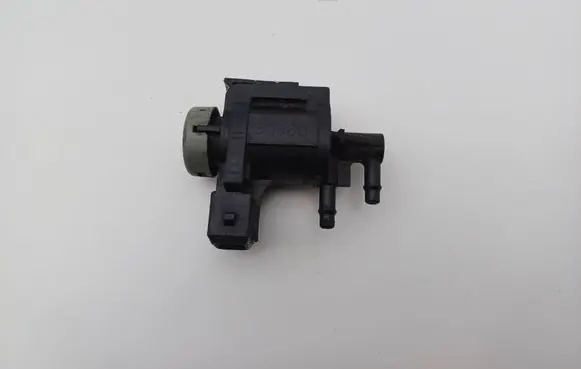 Audi A3 S3 8L Turbo solenoid valve 1J0906283A