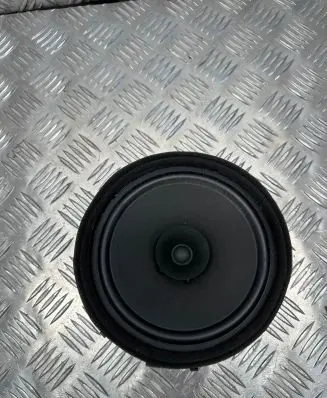 Mitsubishi L200 Front door speaker 8720A017