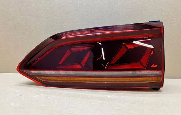 Volkswagen Touareg III Rear/tail lights 760945307B