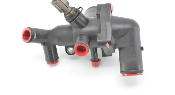 Thermostat/thermostat housing