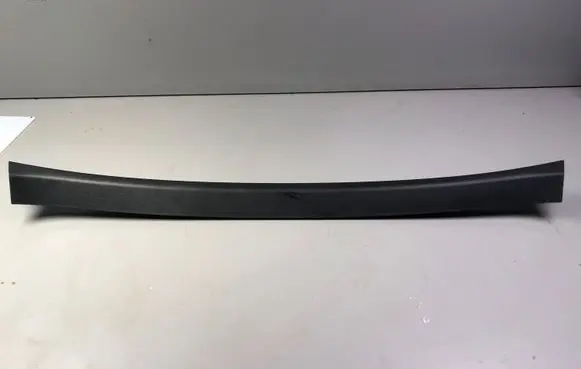 Tesla Model S Tailgate trim 100925500G