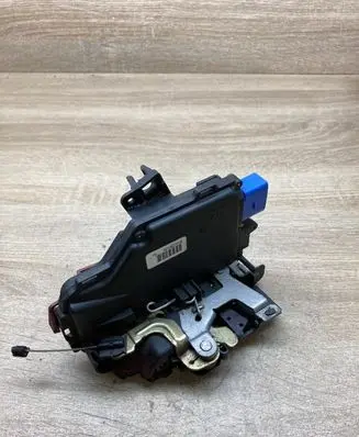 Volkswagen Touran I Front door lock 3D1837016 RIGHTSIDE