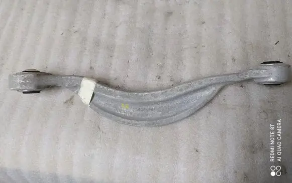 Porsche Cayenne (9Y0 9Y3) Rear control arm 4M0501531
