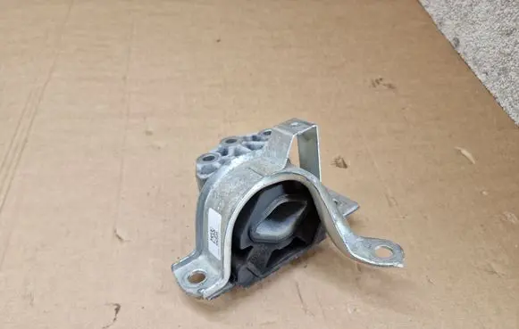 Fiat 500 Abarth Engine mount bracket 51891360 005189136000