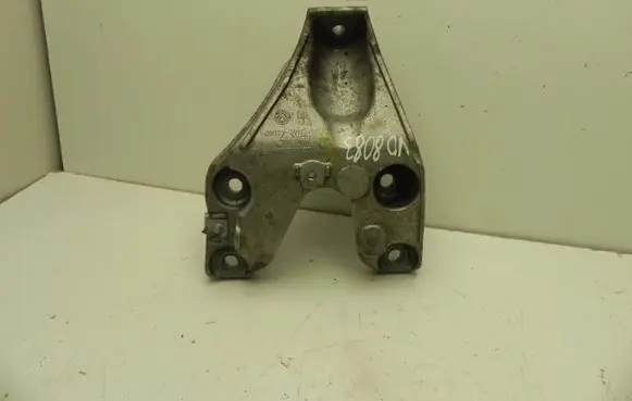 BMW 4 F32 F33 Engine mounting bracket 6789093 VD8083