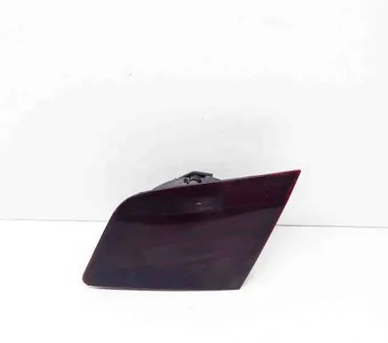 Tailgate rear/tail lights