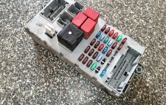 Citroen Jumper Fuse module 1361296080
