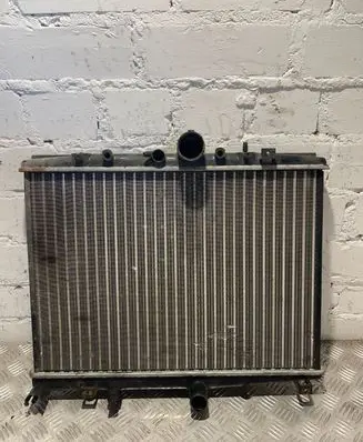 Peugeot 406 Coolant radiator