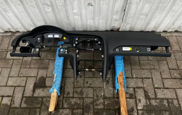 Audi A6 S6 C6 4F Dashboard 4F1858041 P0101981 4F1858005B