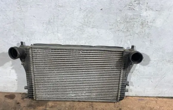Audi A3 S3 A3 Sportback 8P Intercooler radiator 1k0145803a