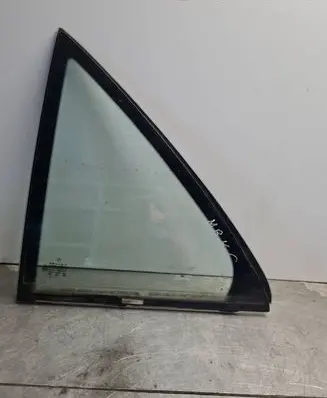 Mercedes-Benz S W140 Rear vent window glass E643R008327