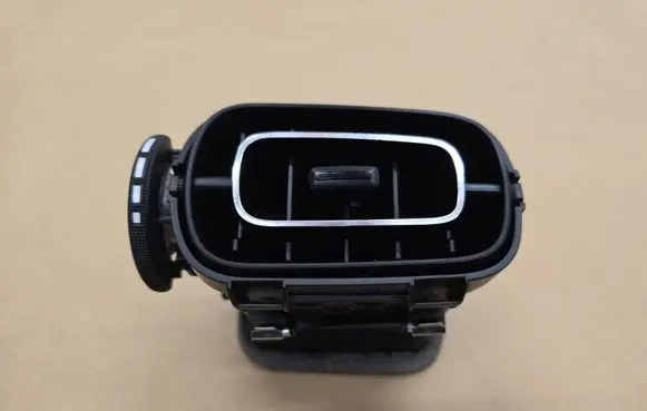 Citroen C3 Dashboard side air vent grill/cover trim 208ZD00